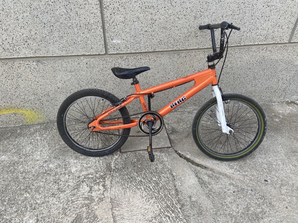 Bicicleta BMX usada