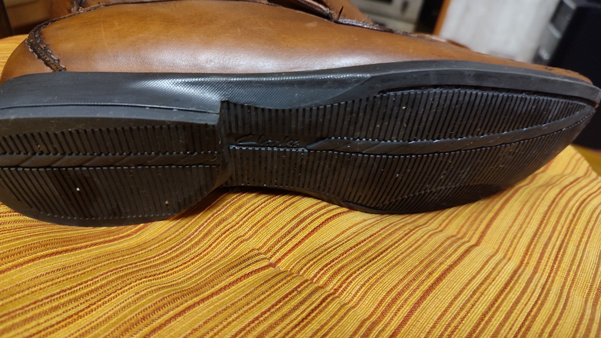 Продам туфлі Clark's шкіряні