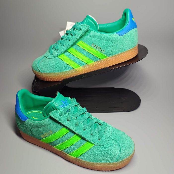 нові оригінальні Adidas Gazelle р26.5, р31.5