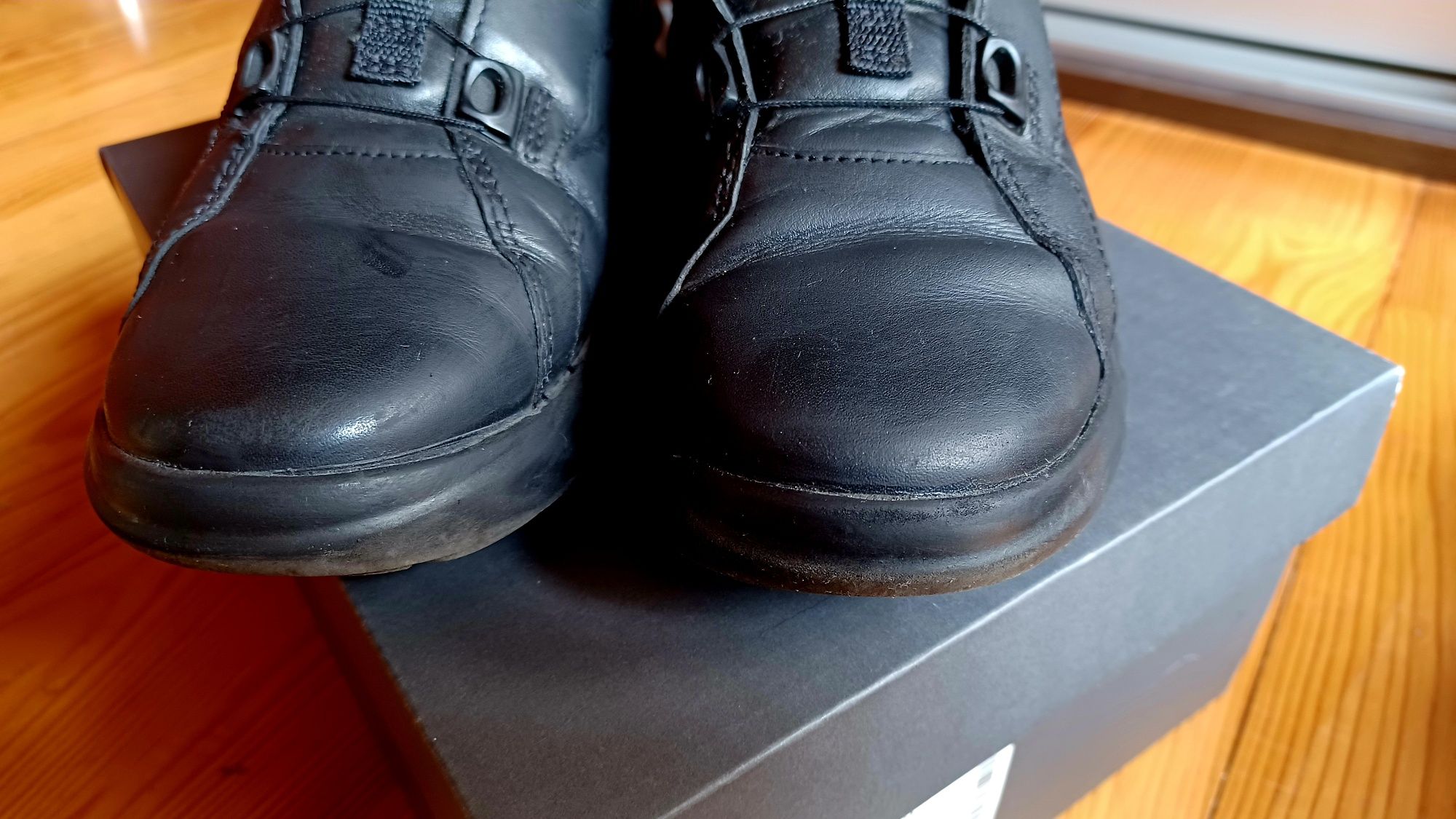 Buty dziecięce Ecco, skórzane sneakersy, Boa, komunia, zakończenie rok
