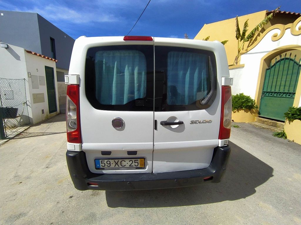 Camper registrado no Livrette Fiat Scudo 2011/240.000 km