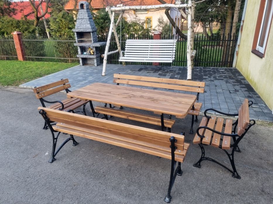 Zestaw mebli ogrodowych  wzór  królewski