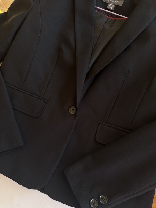 Блейзер новий класичний