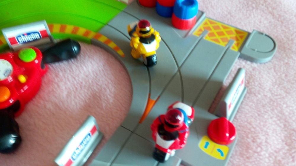 Pista chicco  para venda ou troca pela melhor proposta