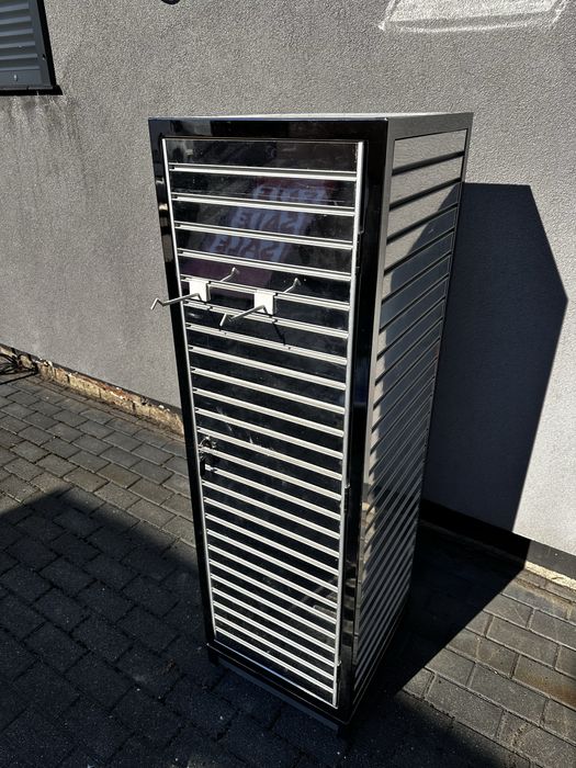 Mebel na bizuterie / akcesoria / wyposażenie sklepu odzieżowego