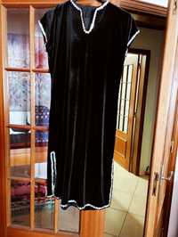 Vestido preto veludo