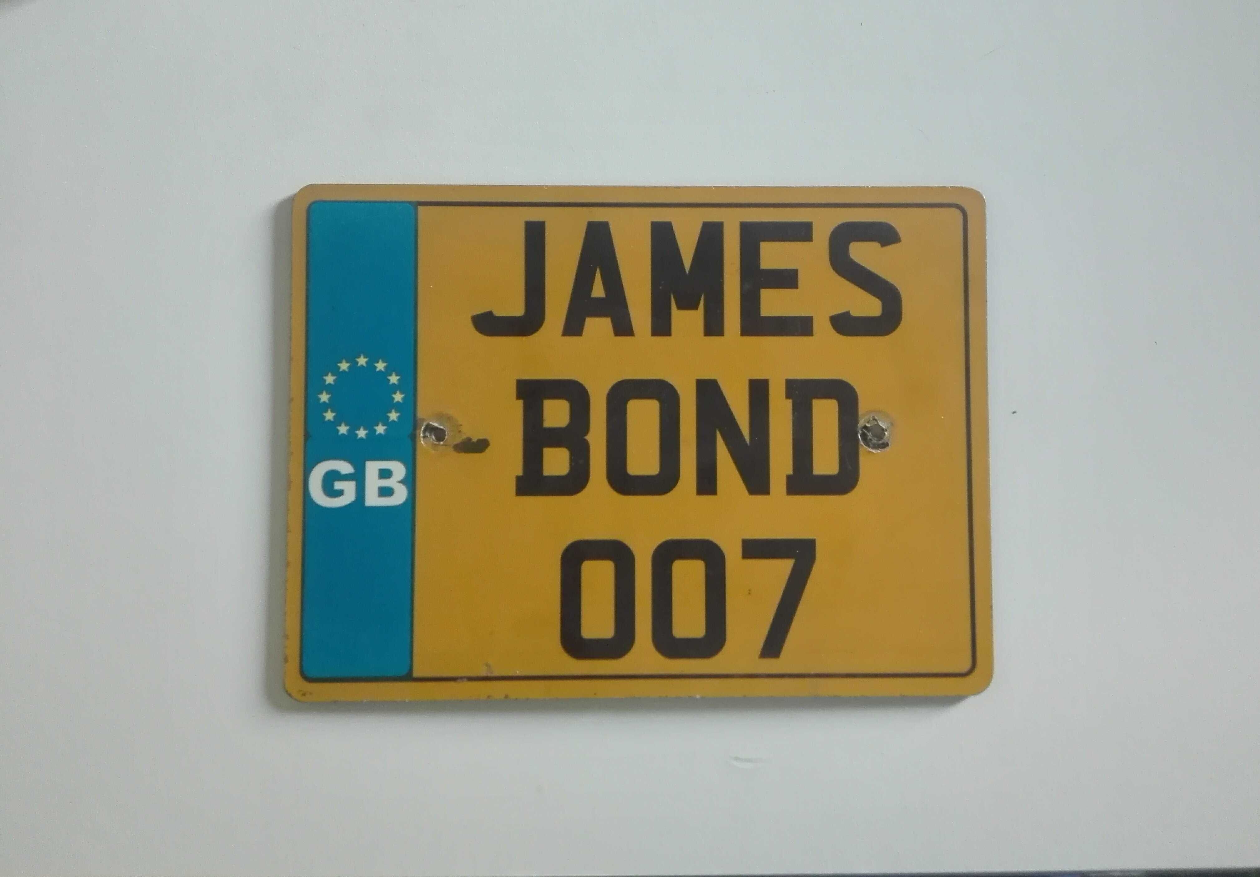 Chapas Matrícula (Austin FX4 London Taxi) James Bond 007