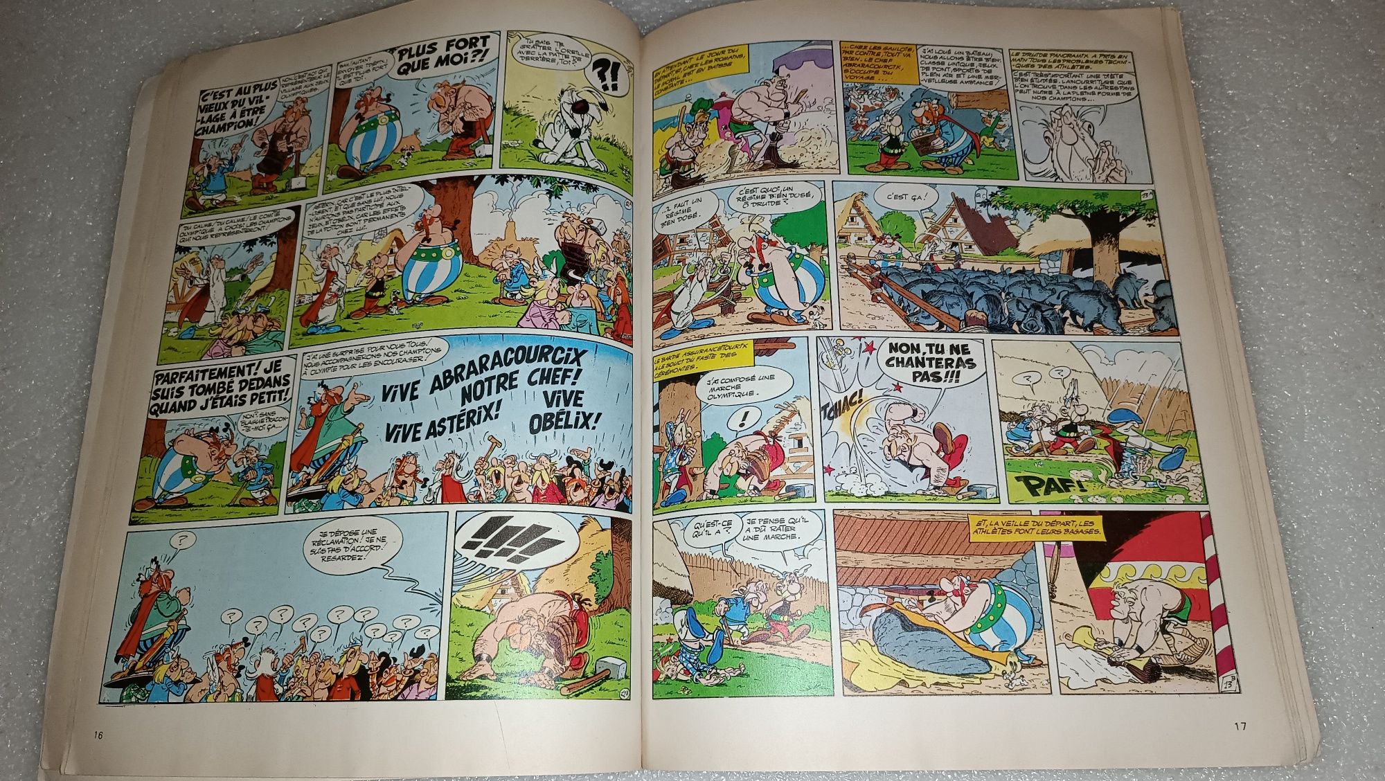 Livro antigo Asterix aux jeux olympiques de 1989