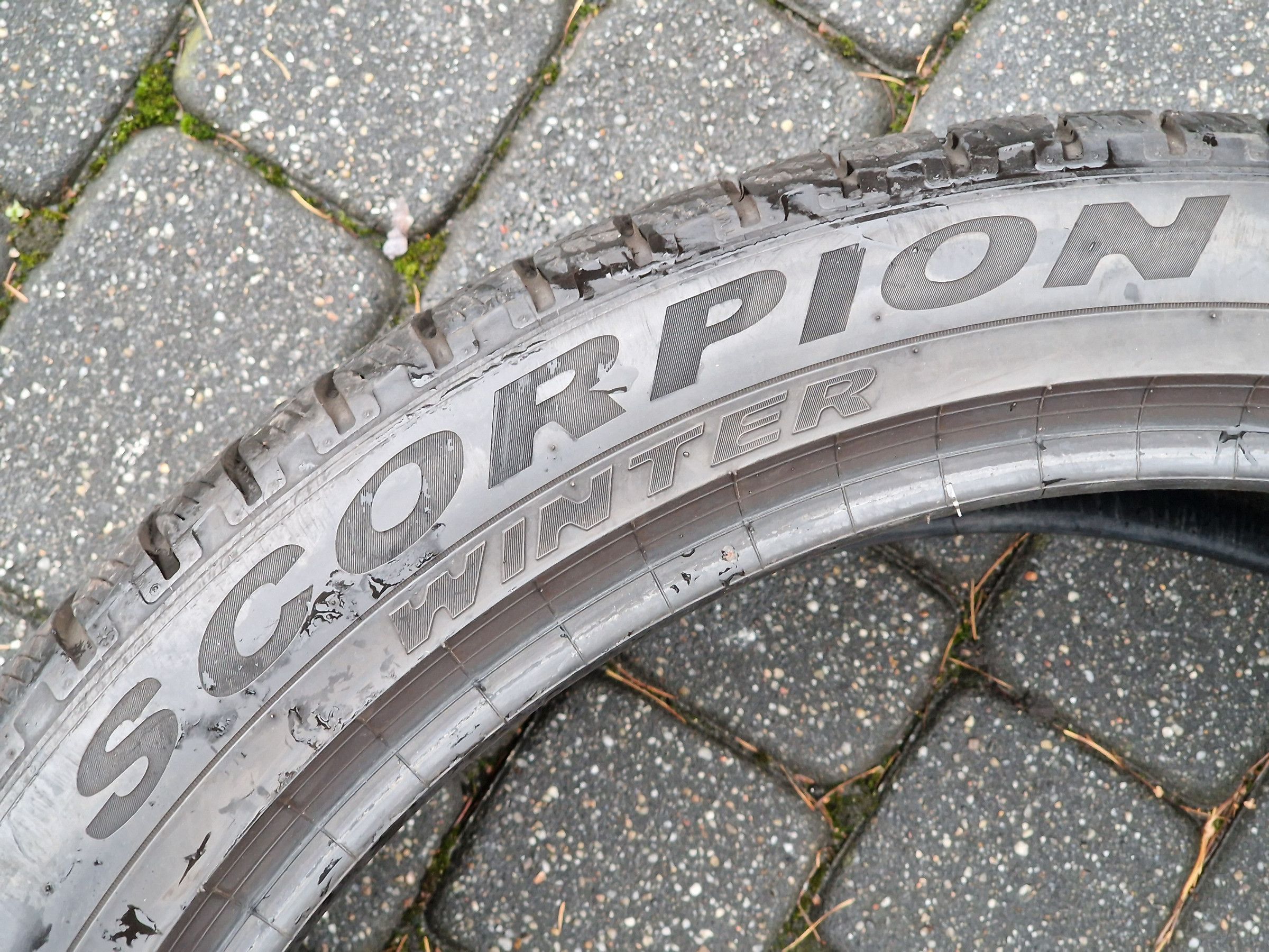 Opony Pirelli Scorpion Winter - 315/35/22 RSC