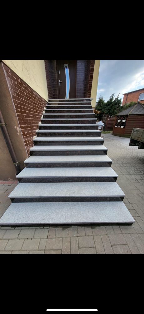 Parapety granitowe,nagrobki granitowe,blaty schody granit,konglomerat