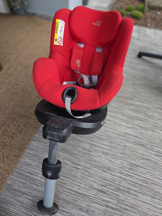 Fotelik Britax Römer - Z bazą Isofix, bezwypadkowy, stan bardzo dobry