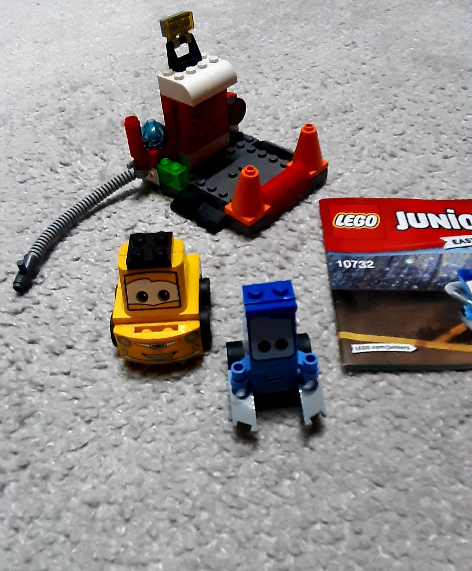 LEGO JUNIORS Punkt serwisowy 10732