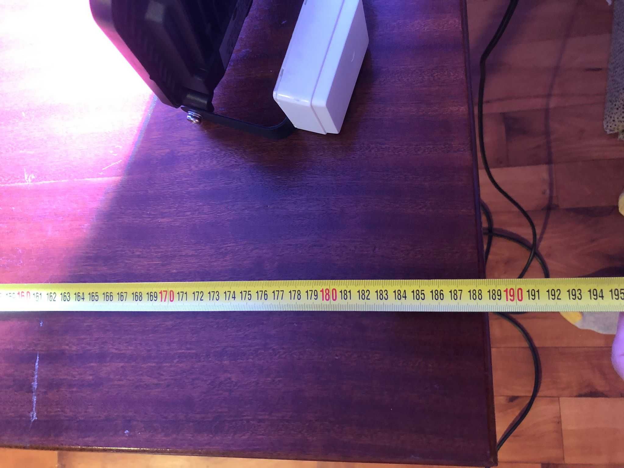 Mesa grande Vende-se