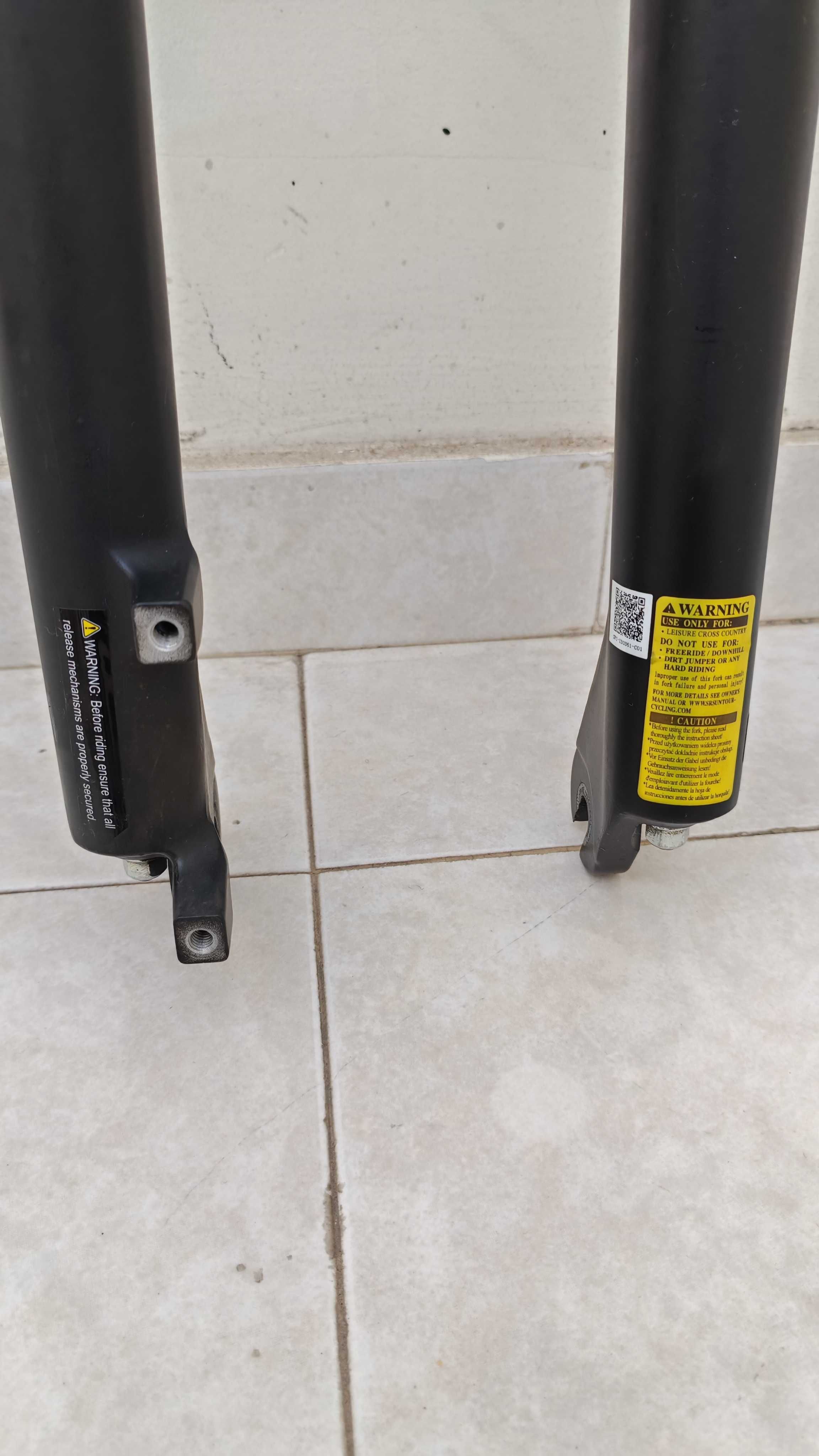 Suspensão Suntour XCM 30 para roda 29 como nova.