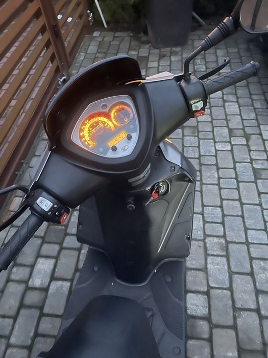 Skuter Kymco Agility 16+