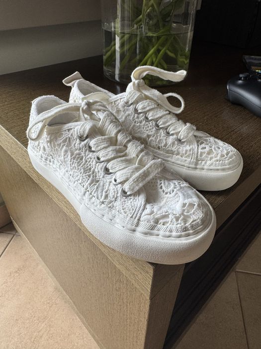 Trampki biale r.32 Zara