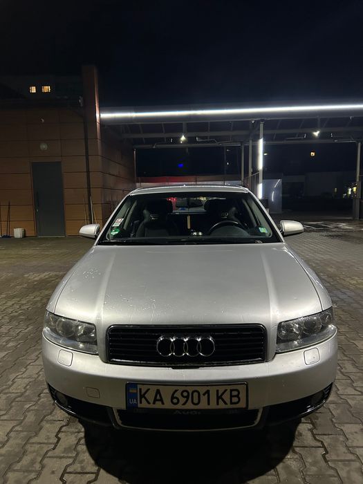 Audi A4B6 2.0 бензин
