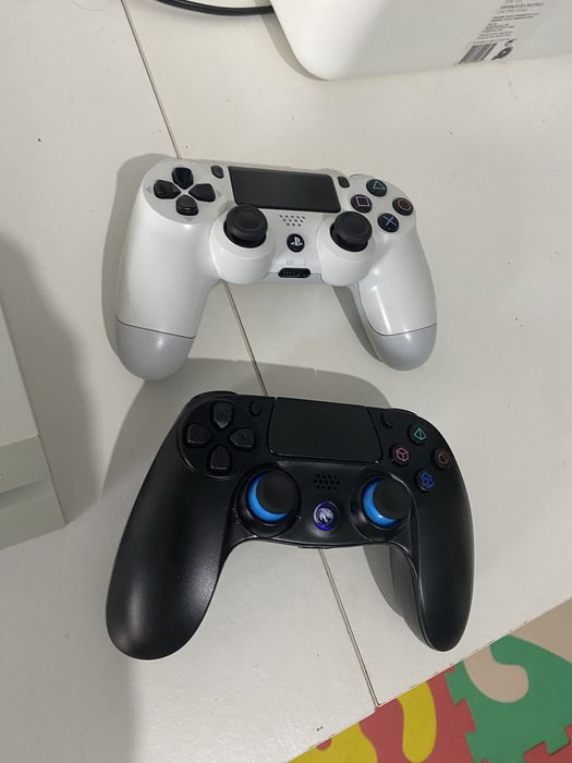 Playstation 4 Fat 500GB Branca