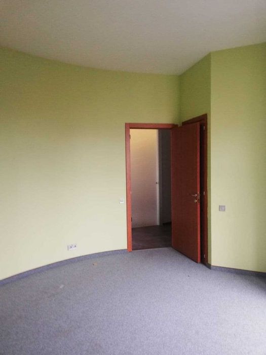 Продаж 2-к квартири 138,8 м2 Київ, вул.В. Васильківська 18  280000$