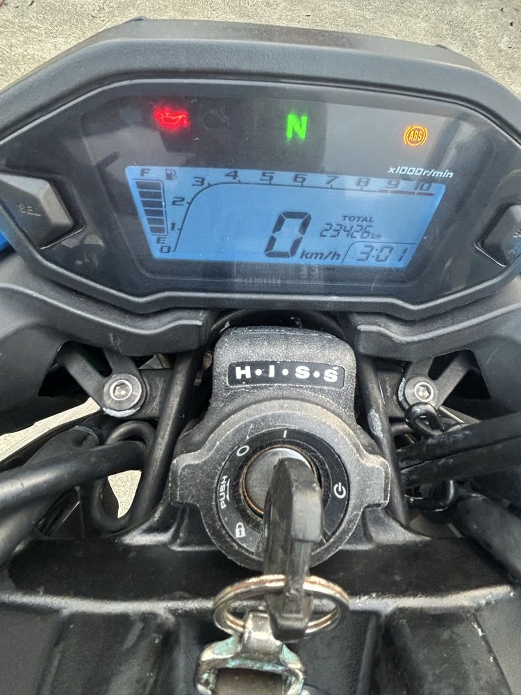 Honda CB500FA, toda de origem