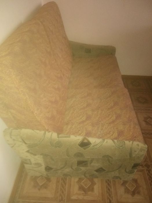 Диван-ліжко, в  гарному стані