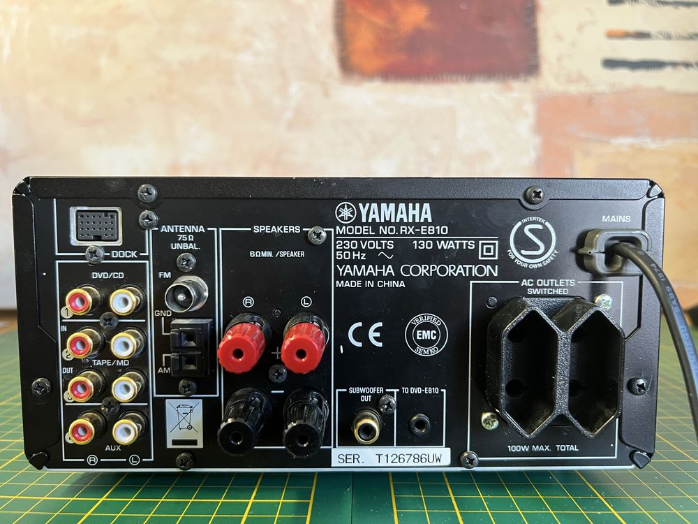 Amplituner Yamaha RX-E810