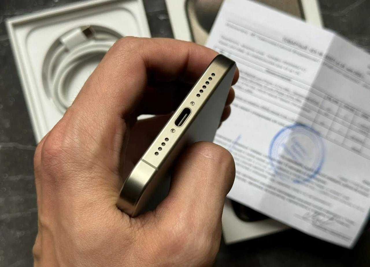 iPhone 15 Pro Max, 256 ГБ
