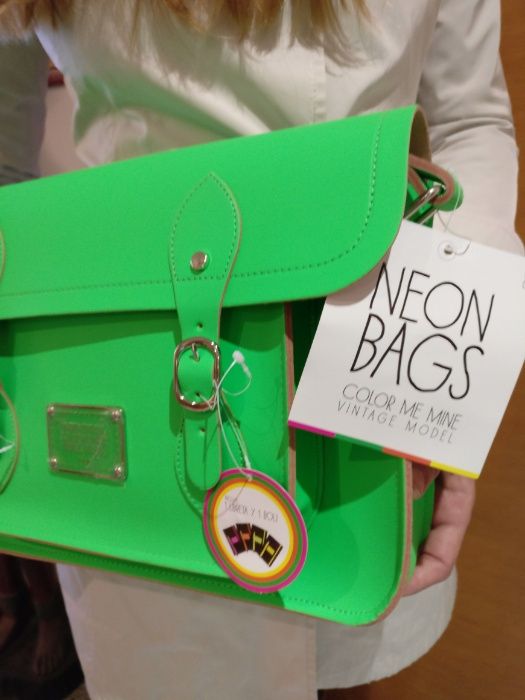 Mala Néon Edição Limitada - carteira bolsa Neon bag