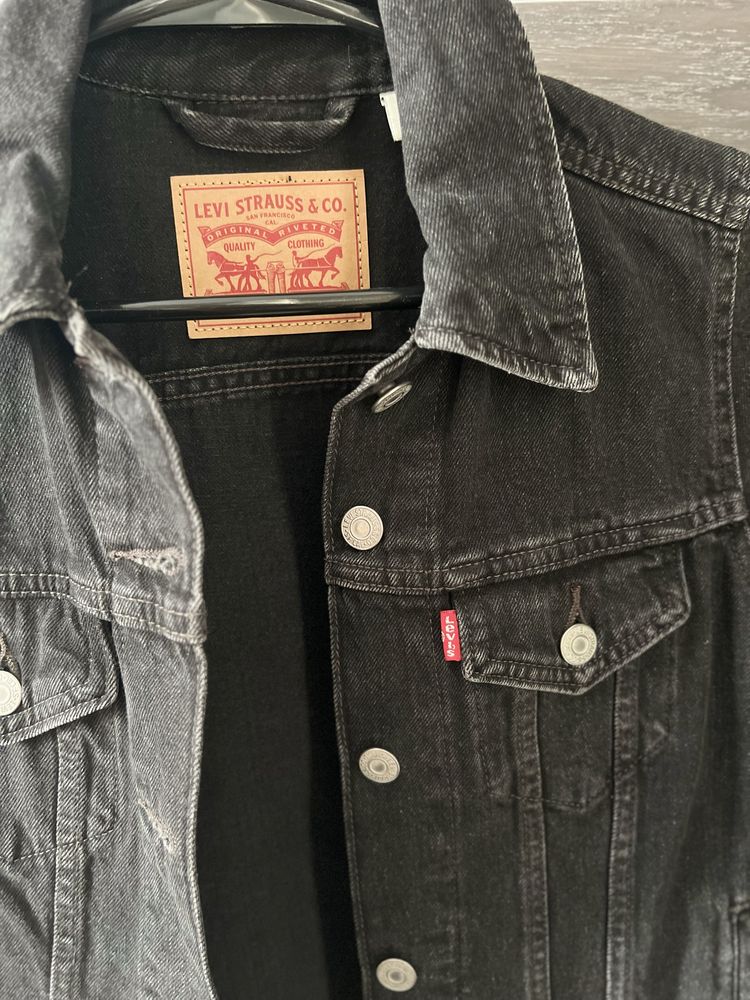 Куртка джинсова , піджак Levis