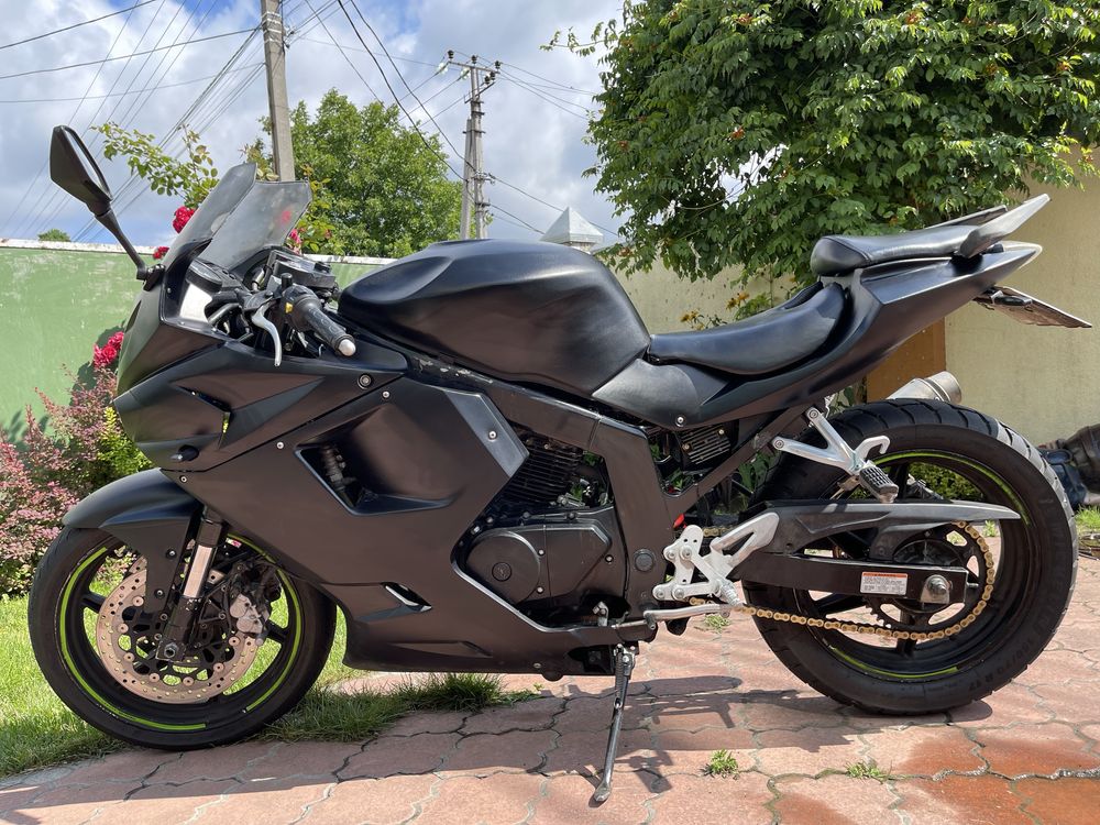 Hyosung GT250R 2012