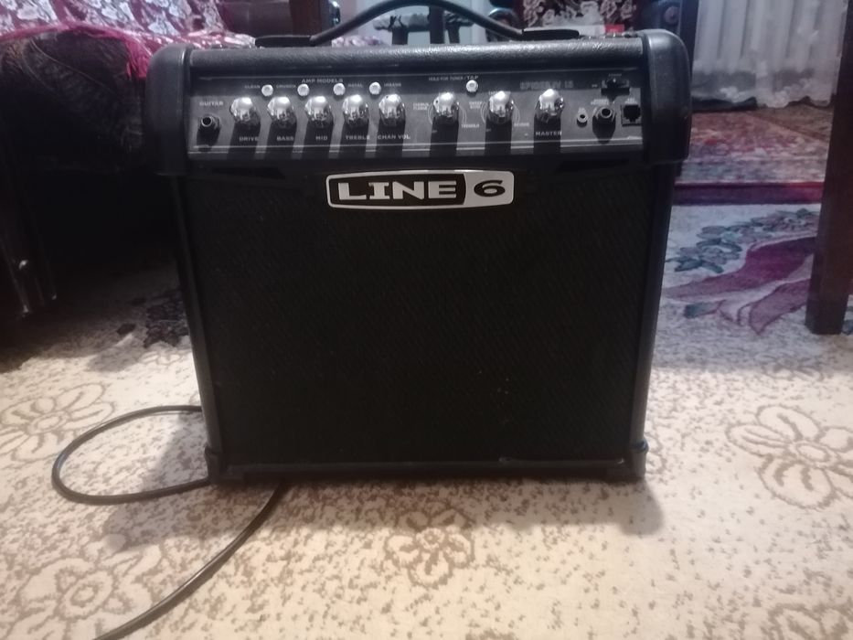 Комбо усилитель Line 6