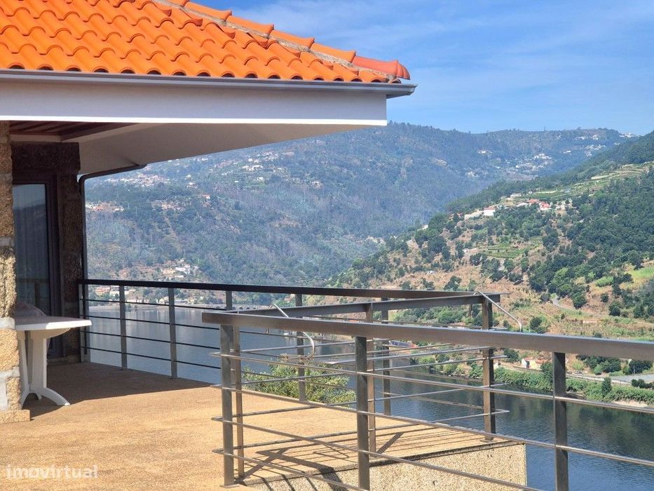 Casa fim semana c/ vistas espetaculares p/ o Douro.