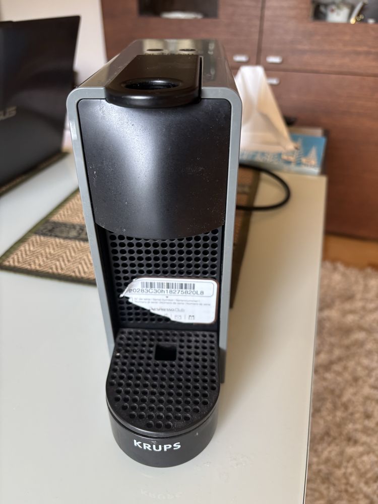 Ekspres do kawy Essenza Mini -Krups typeXN110*