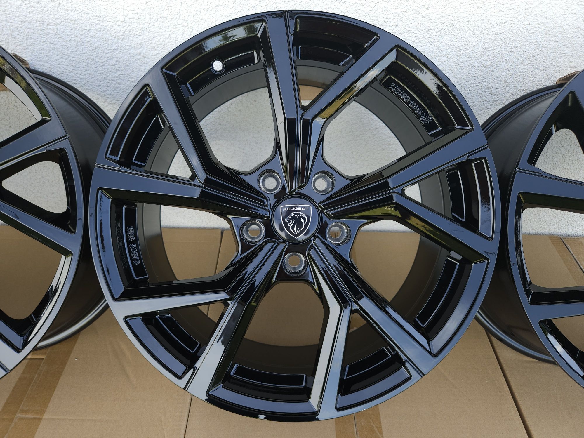 PEUGEOT 3008 / 18 " Nowe 5x108 / Peugeot 5008 Felgi  Czarne Alufelgi