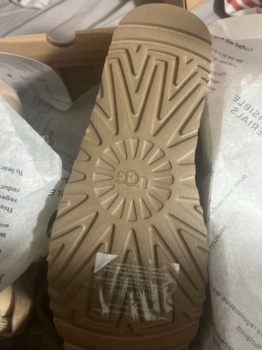 UGG_Lowmel_Sand_R.37