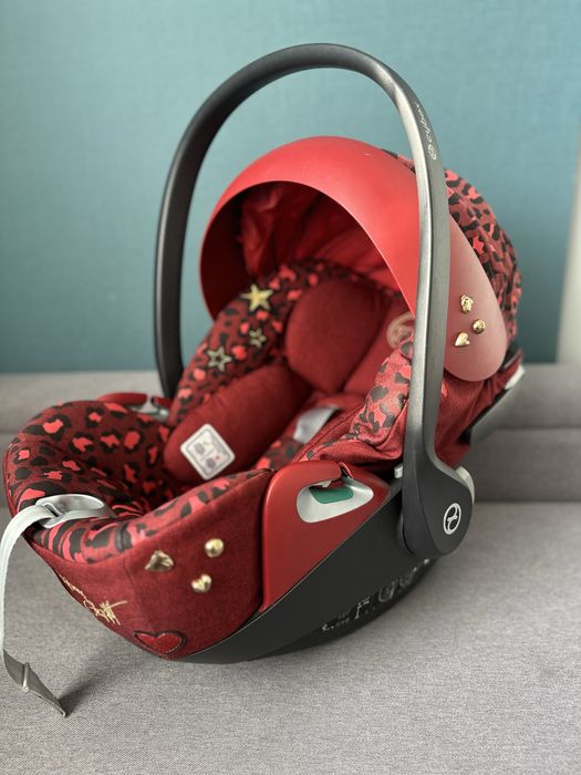 Автокрісло Cybex cloud z2 i-size  Rockstar by Alec Voelkel