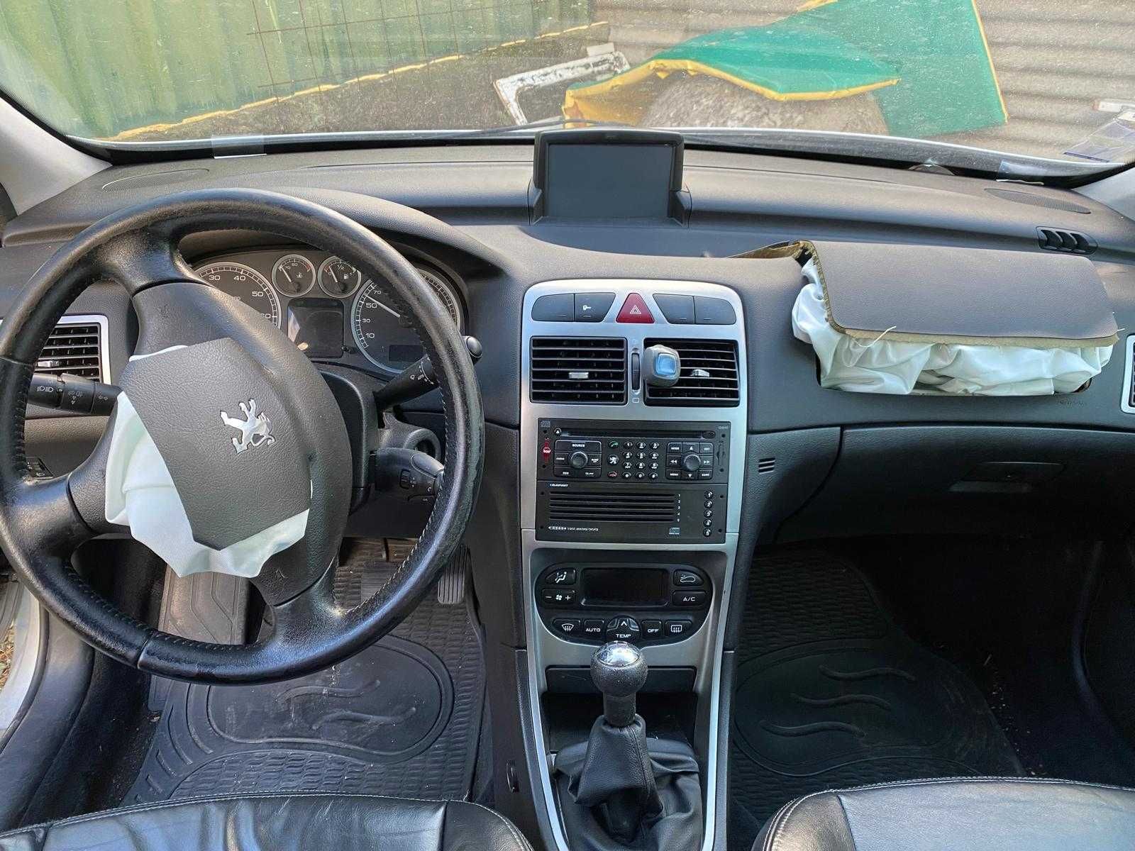 Peugeot 307 1.4 – Para peças ou recuperação