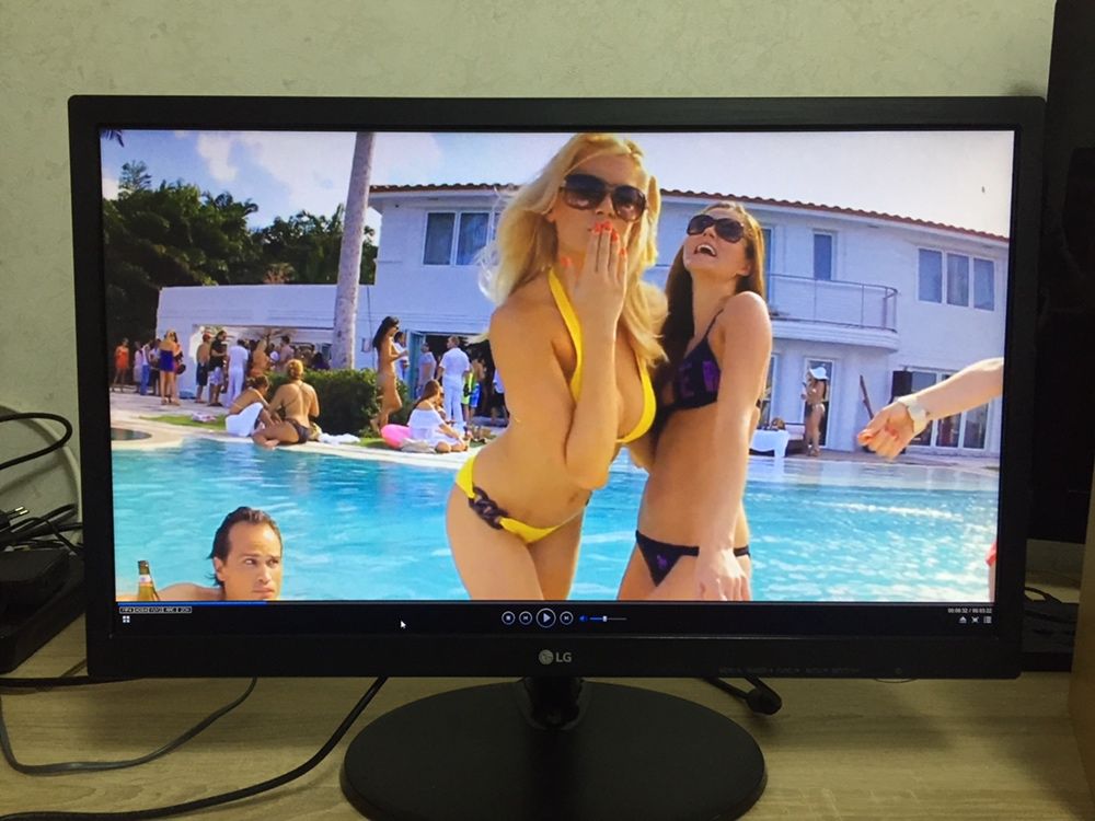 Монитор LG FLATRON 24”дюйма FullHD