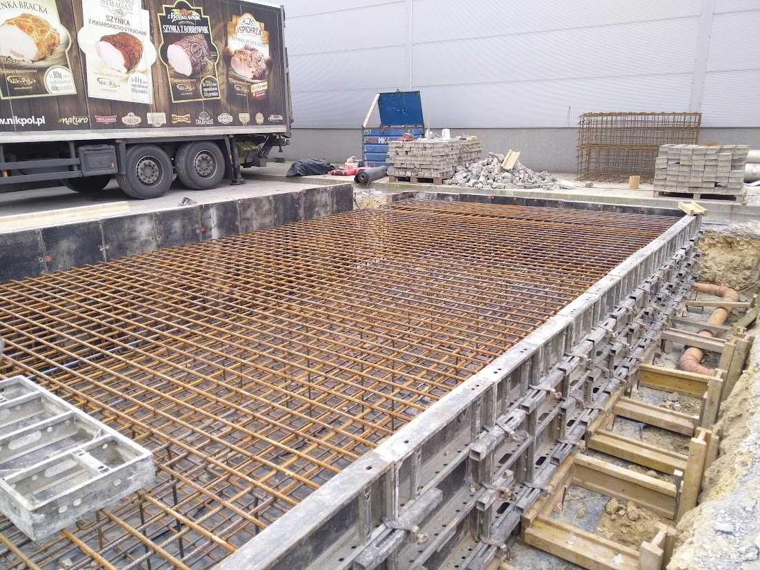 Fundamenty technologiczne, płyty, stopy, kanały