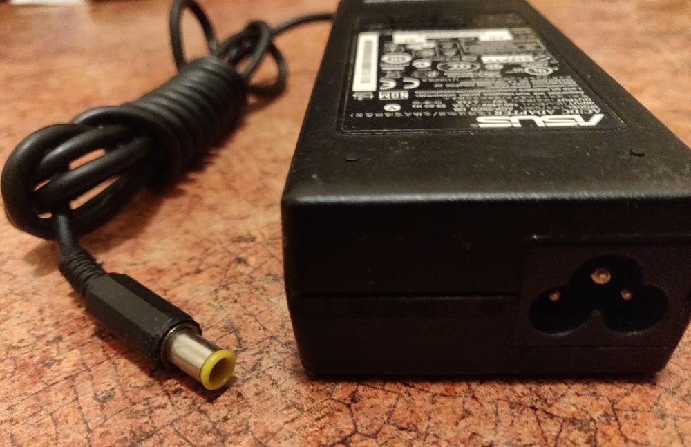 Блок питания asus 19V~4.7A