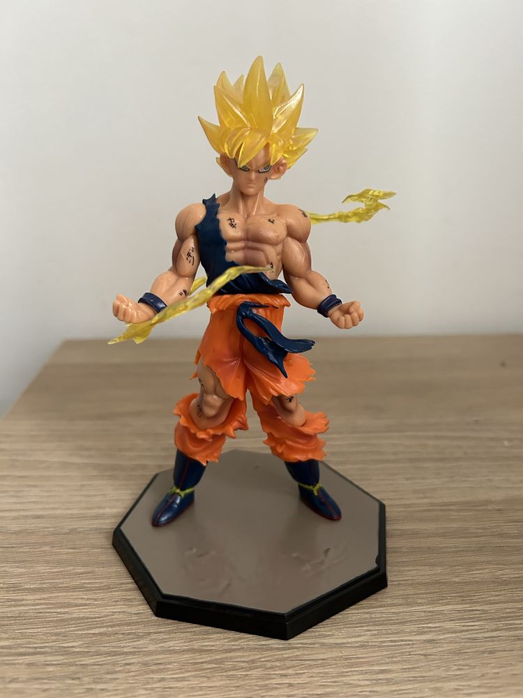 Figura dragon ball son goku super sayijin