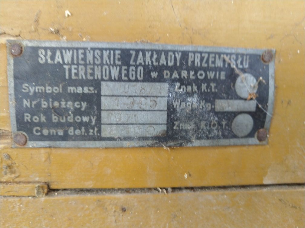 Zabytkowa młocarnia młockarnia darłowo