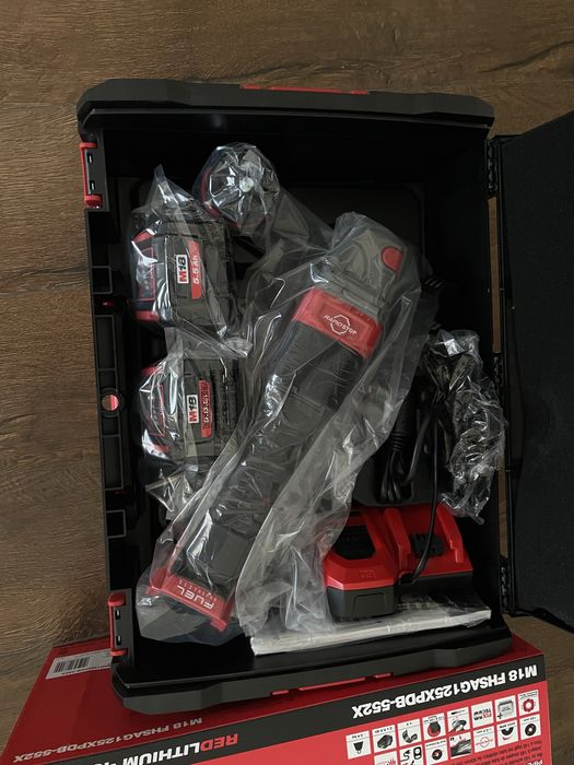 Milwaukee M18 FHSAG125XPDB-552X