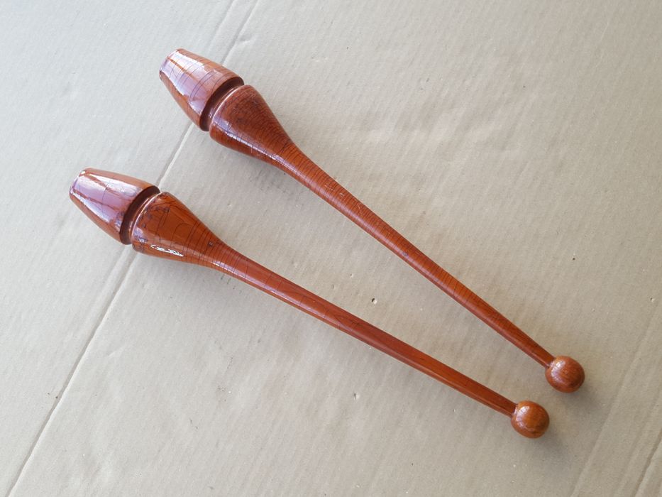 Булави гімнастичні дерев'яні вживані