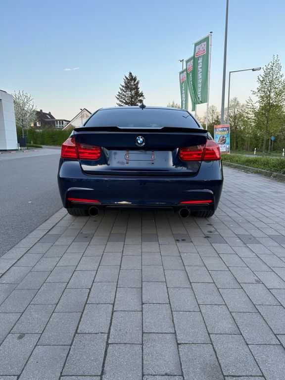 BMW F30 328i M-Paket