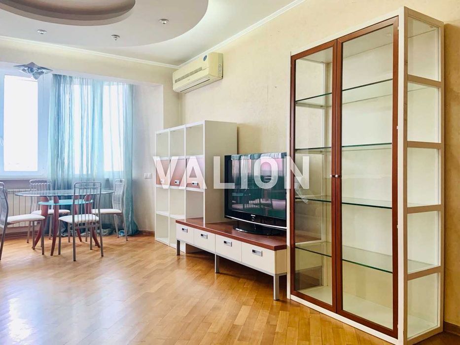 Продаж 3к квартири Сверстюка 52-В Дніпровський р-н Лівобережна, без %%