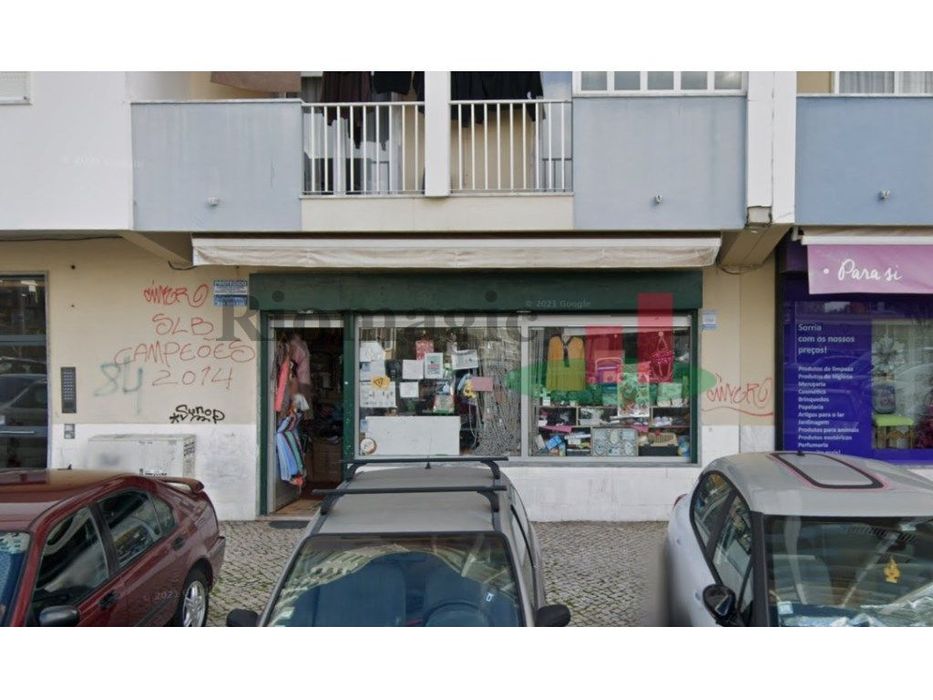 Loja para Investimento no Laranjeiro - Almada - yield 6%***RIOMAGIC***
