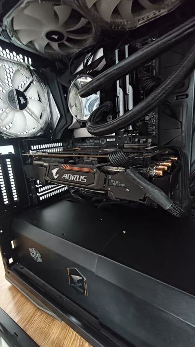Komputer gamingowy i9 9900k OC i z GTX1080Ti  Windows 10