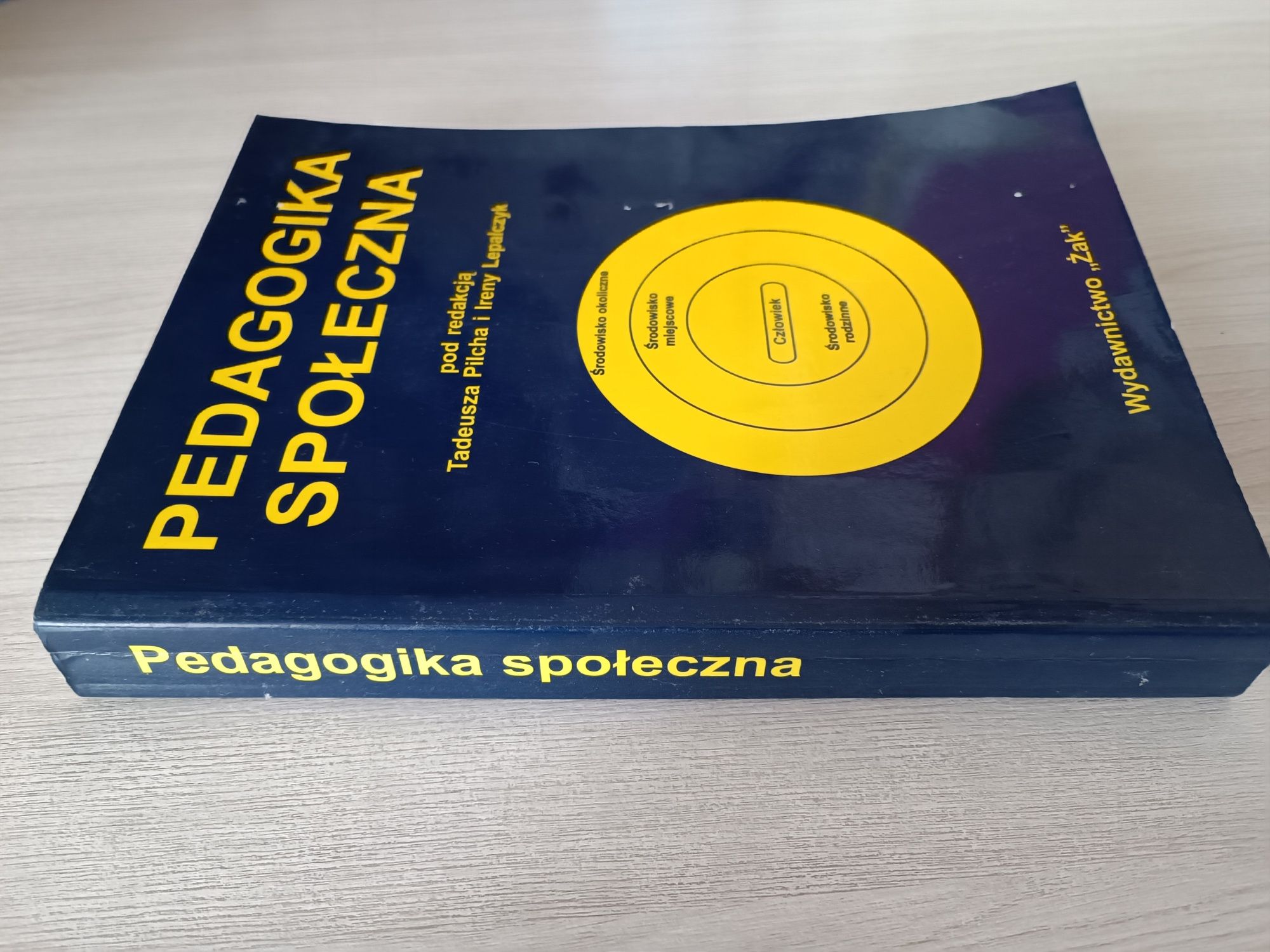 Pedagogika społeczna - T. Pilch, I. Leparczyk