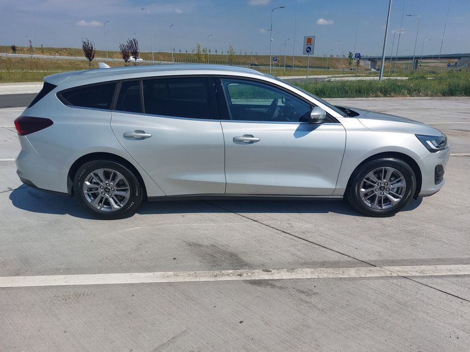 Wynajem samochodów - Ford Focus